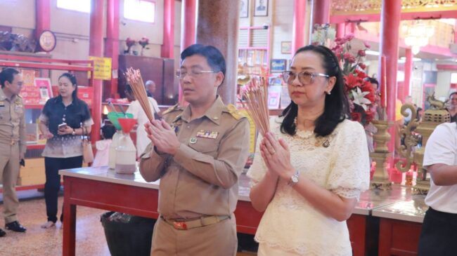 รองผู้ว่าฯใหม่ไหว้เจ้าพ่อเทพารักษ์