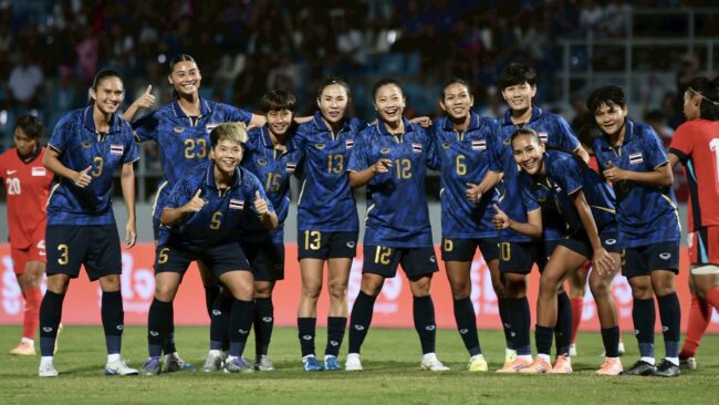 ฟุตบอลหญิงไทย ชนะ สิงคโปร์ 2-0 คว้าแชมป์กลุ่มเอ ลิ่วรอบรองซีเกมส์