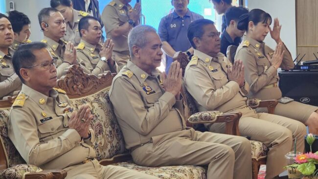 อบจ.ทำบุญปีใหม่