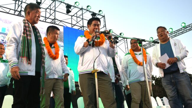 ธรรมนัส ปราศรัยใหญ่มุกดาหาร