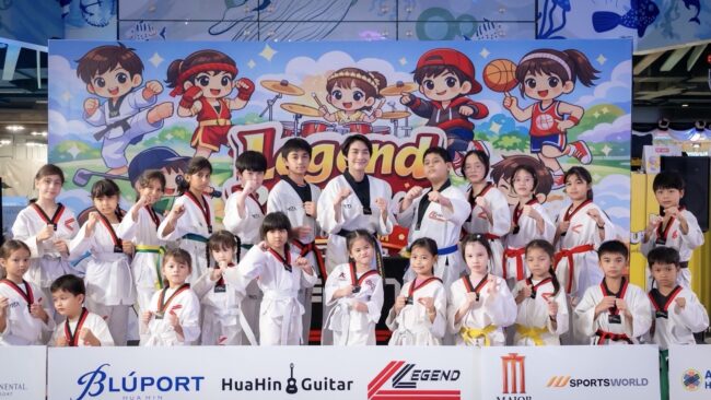 วิว เยาวภา ร่วมบลูพอร์ต หัวหิน จัดงาน Legend Proud Day 2025 วันแห่งความภาคภูมิใจ สร้างเยาวชนหัวหินเก่งกีฬา ดนตรี และวิชาการ
