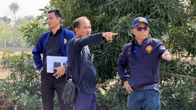 “จำลอง อนันตสุข” สว.สุพรรณบุรี ลงพื้นที่เหตุพลุระเบิดดอนเจดีย์ จี้ตรวจสอบมาตรฐานความปลอดภัยและเร่งเยียวยา