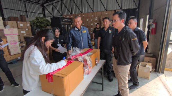 บุกจับโกดังสวมทะเบียนอาหารสัตว์