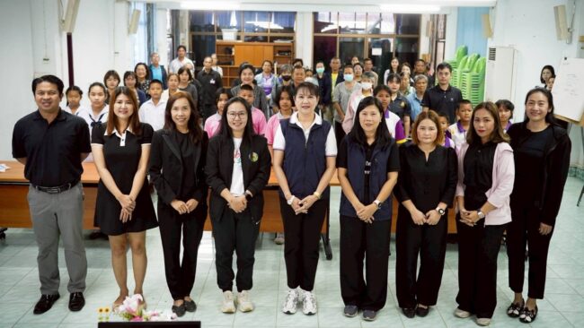 เยี่ยมผู้สูงอายุ