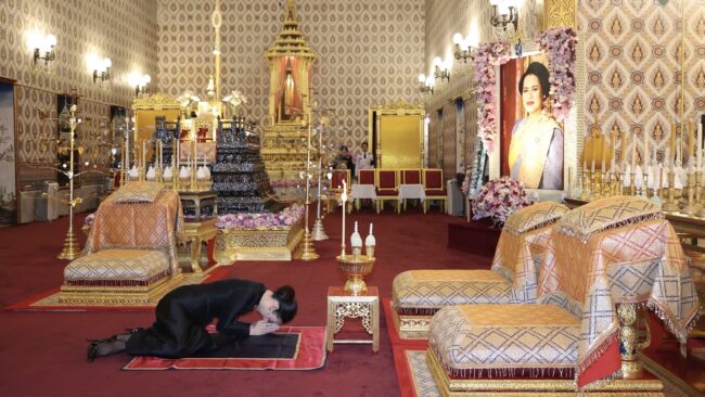 สมาคมกีฬาฟุตบอลฯ ร่วมเป็นเจ้าภาพบำเพ็ญกุศลและวางพวงมาลาถวายสักการะ พระบรมศพสมเด็จพระนางเจ้าสิริกิติ์ พระบรมราชินีนาถ พระบรมราชชนนีพันปีหลวง
