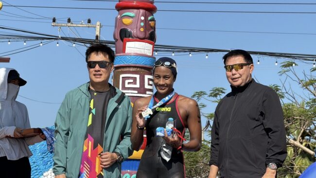 “ฉลามเป้”-“เงือกเนย” คว้าแชมป์ปิดว่ายน้ำมาราธอนซีรีส์แรก