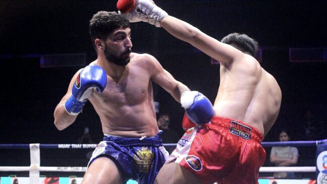 ศึกมวยไทย SUPER CHAMP ที่เวทีมวยเวิร์ลสยามสเตเดี้ยม กรุงเทพฯ