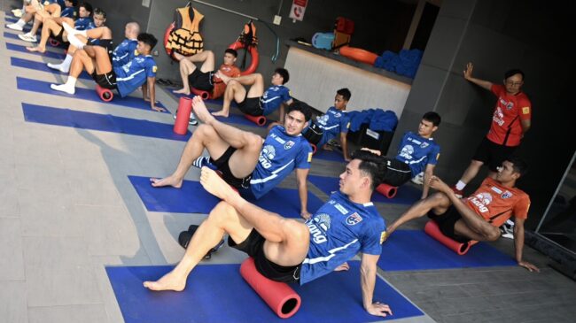 ทีมชาติไทย ฟื้นฟูร่างกาย เตรียมลุยแมตช์ชี้ชะตาพบเติร์กฯ, “สารัช” เผยทีมมีความเข้มข้นในการซ้อมค่อนข้างสูง