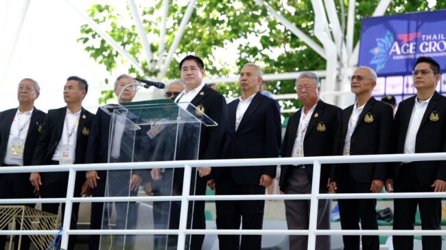 เงือก-ฉลามกว่าพันคนร่วมชิงชัย ว่ายน้ำชิงชนะเลิศแห่งประเทศไทย