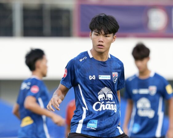 ทีมชาติไทย U19 ติวเข้ม เตรียมสู้ศึกชิงแชมป์อาเซียน 2026, “ศิวกร” ยันไร้ปัญหาการปรับตัว หลังหลายคนเคยเล่นด้วยกันมาก่อน