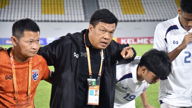 “จักรพันธ์ ปั่นปี” ให้สัมภาษณ์หลังการแข่งขันฟุตบอลชิงแชมป์อาเซียนรุ่นอายุไม่เกิน 19 ปี นัดที่สอง
