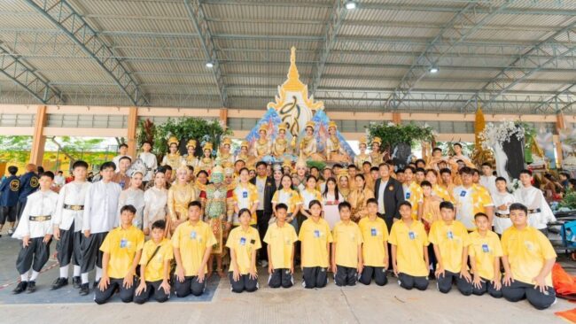 ดาวรุ่งลูกทุ่งนเรศวร