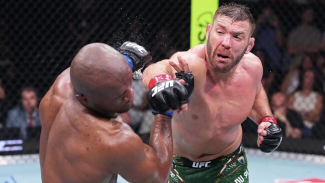 ดู เพลสซิส คืนฟอร์มดุไล่ถลุงต้อนแต้ม อุสมาน ขาดลอย ศึก UFC FIGHT NIGHT