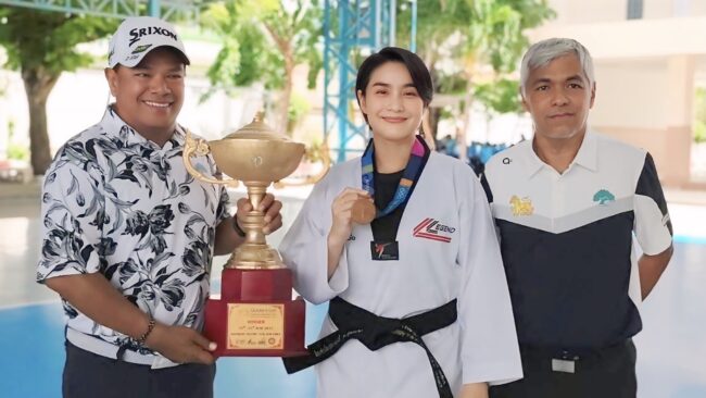 สนามกอล์ฟหลวงหัวหิน จับมือ โปรประหยัด พร้อม วิว เยาวภา นำกิจกรรม CSR พัฒนาเมืองหัวหิน