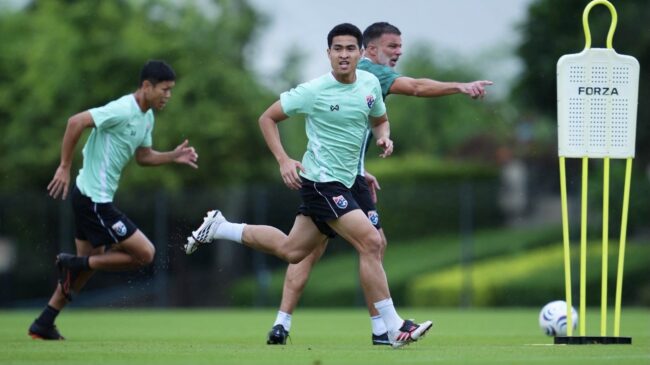 ทีมชาติไทย คัมแบ็คซ้อม เตรียมชน สิงคโปร์ รอบรองฯ อาเซียน คัพ
