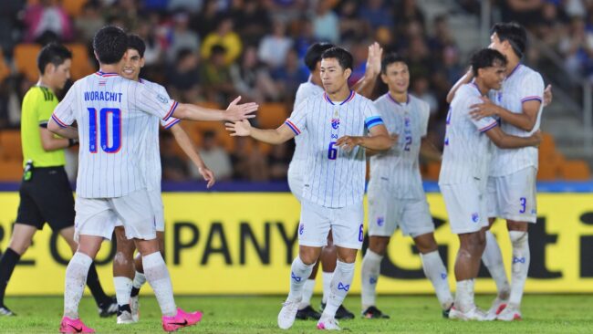 ทีมชาติไทย สวมชุดขาว ทำศึกอาเซียน คัพ รอบรองฯ นัดแรกกับ สิงคโปร์