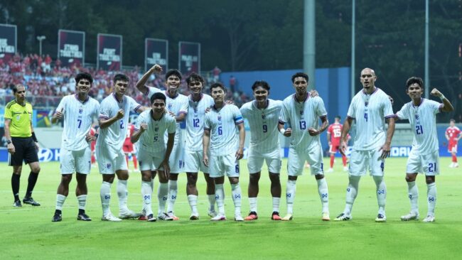 ทีมชาติไทย บุกชนะ สิงคโปร์ 3-1 ศึกอาเซียน คัพ รอบรองฯ นัดแรก