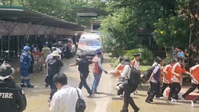 เหตุกราดยิง รร.ดังย่านบางกรวย