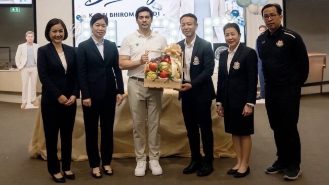 ร่วมอวยพรวันคล้ายวันเกิด