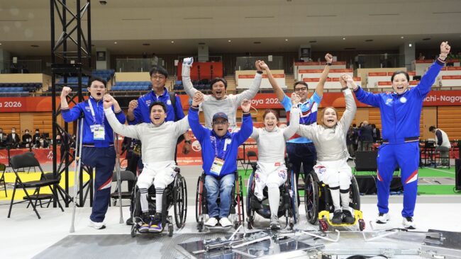 ฟันดาบพาราไทยคว้าเหรียญทอง ดาบเซเบอร์ทีมผสม เอเชียนพาราเกมส์ 2026